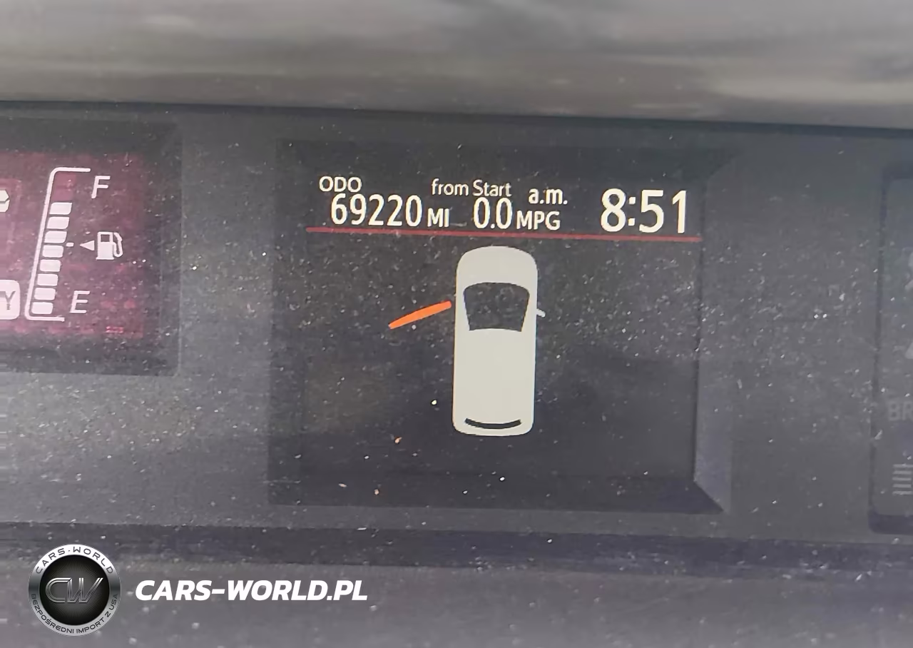 2015 Toyota Prius C Four VIN:JTDKDTB3XF1104245 - 15