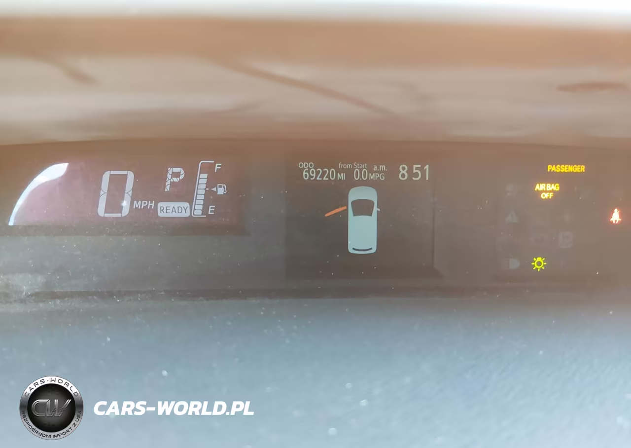 2015 Toyota Prius C Four VIN:JTDKDTB3XF1104245 - 7