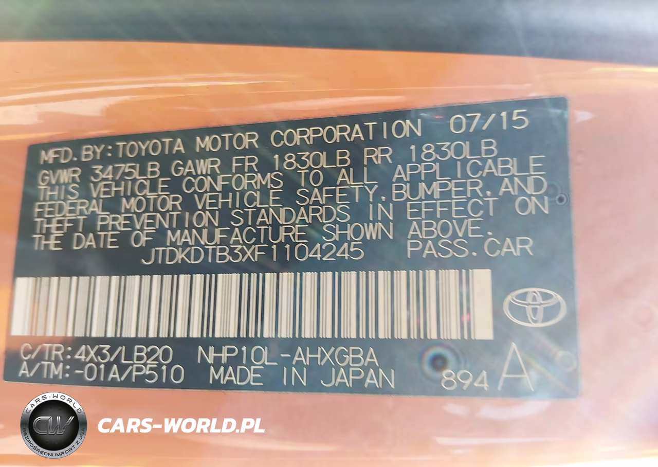 2015 Toyota Prius C Four VIN:JTDKDTB3XF1104245 - 9