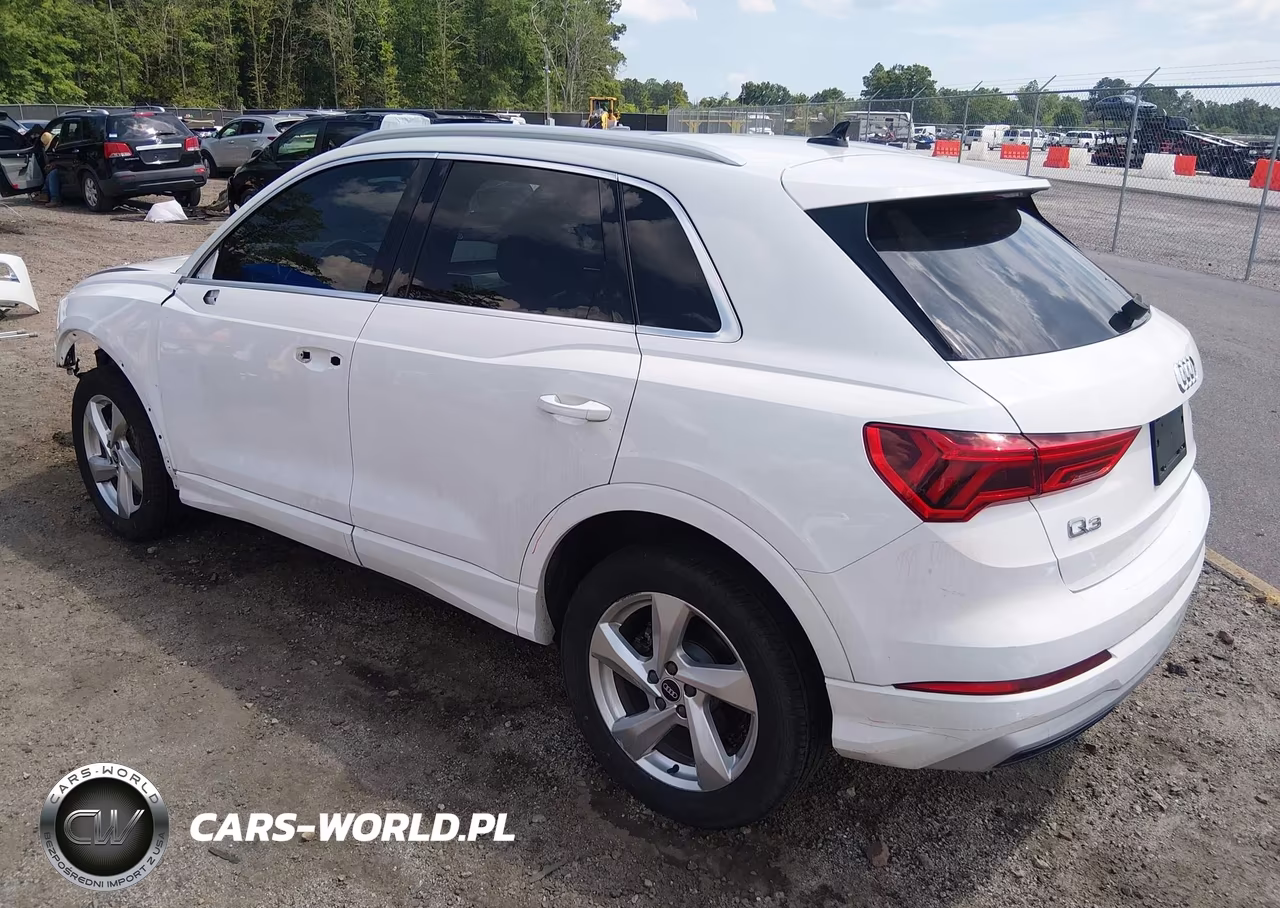2021 Audi Q3 Premium 40 Tfsi Quattro Tiptronic VIN:WA1AUCF37M1064350 - 3
