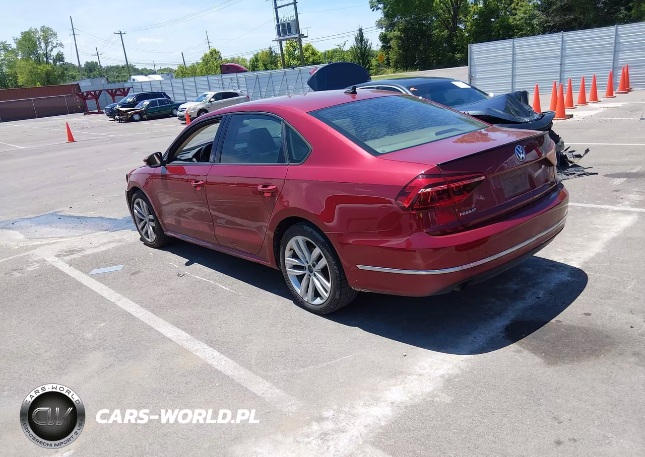 2019 Volkswagen Passat 2.0T Wolfsburg Edition VIN:1VWLA7A36KC000160 - 3