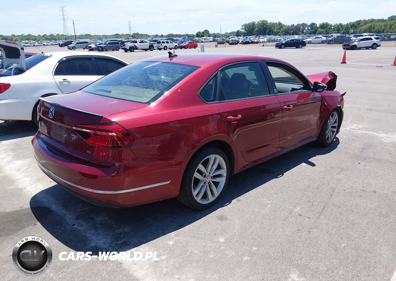 2019 Volkswagen Passat 2.0T Wolfsburg Edition VIN:1VWLA7A36KC000160 - 4