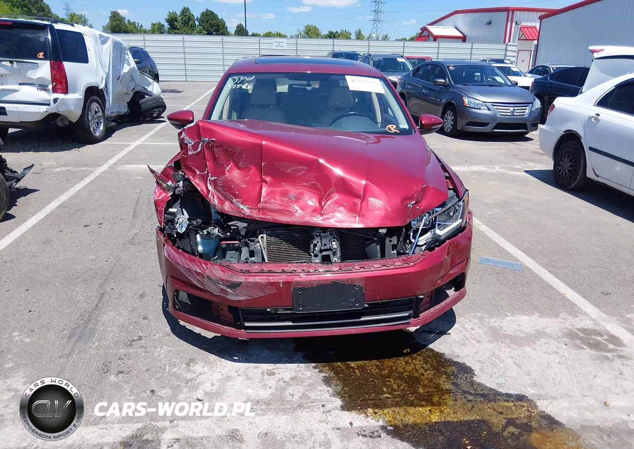 2019 Volkswagen Passat 2.0T Wolfsburg Edition VIN:1VWLA7A36KC000160 - 6