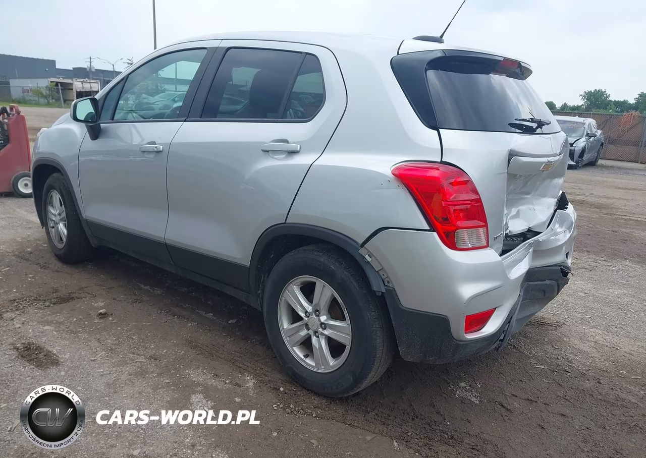 2019 Chevrolet Trax Ls VIN:3GNCJKSB2KL365474 - 3