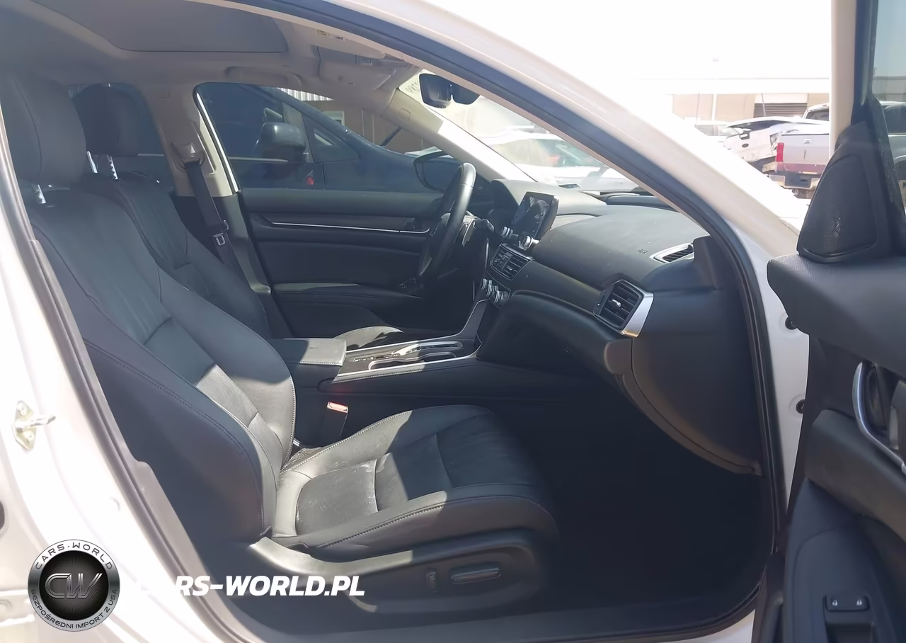 2020 Honda Accord Hybrid Touring VIN:1HGCV3F90LA006919 - 5