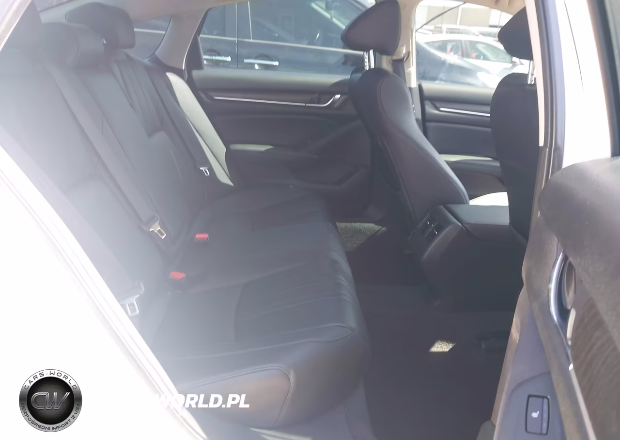 2020 Honda Accord Hybrid Touring VIN:1HGCV3F90LA006919 - 8