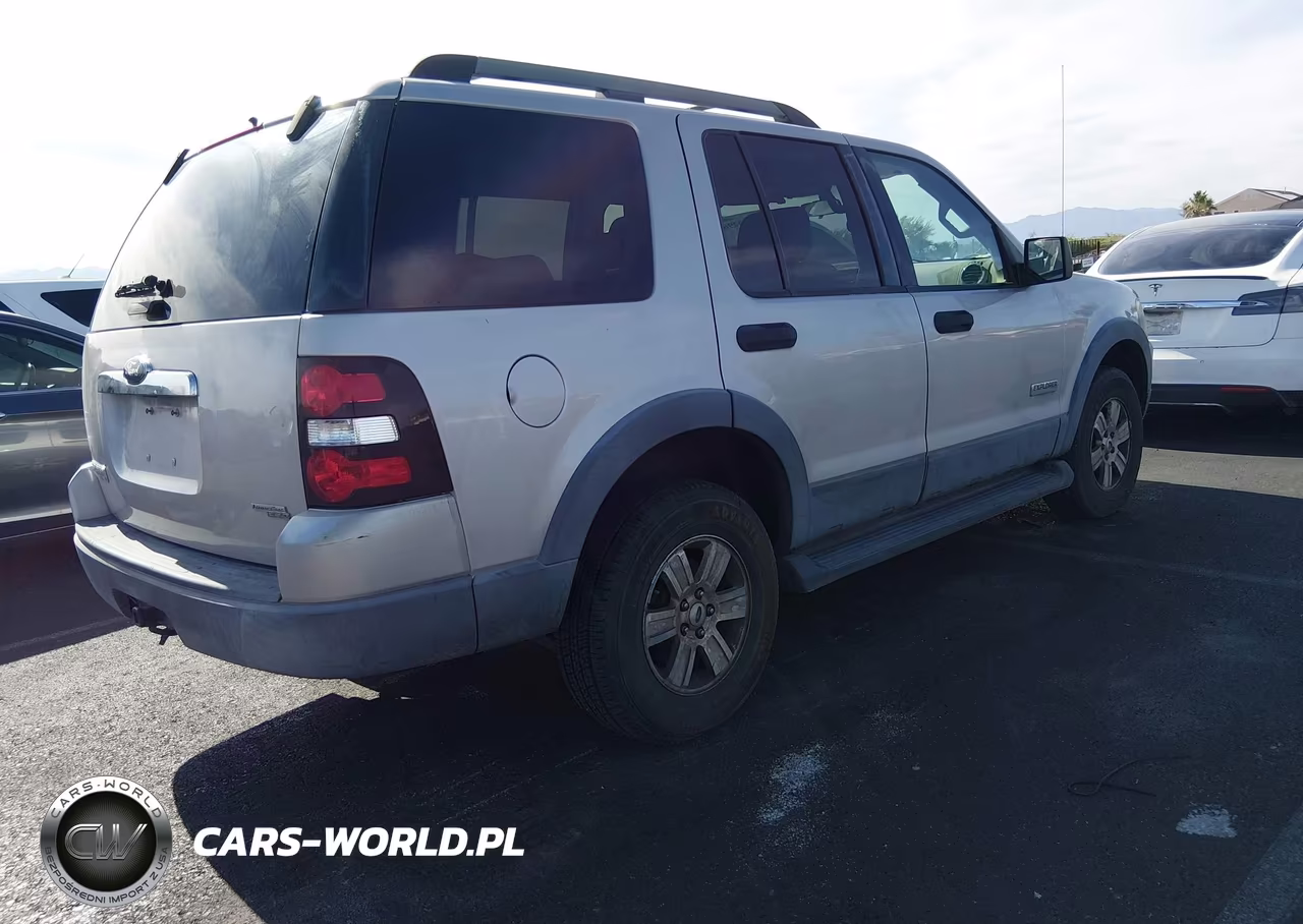 2006 Ford Explorer Xlt VIN:1FMEU73E76UB35290 - 4