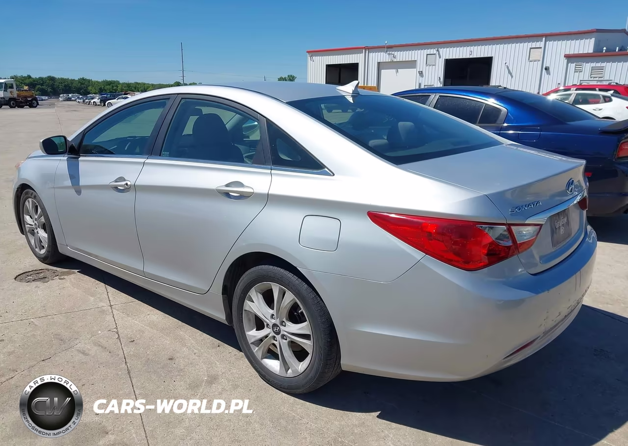 2011 Hyundai Sonata Gls VIN:5NPEB4AC4BH043083 - 3