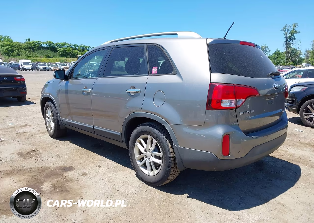 2015 Kia Sorento Lx VIN:5XYKT4A61FG595518 - 3