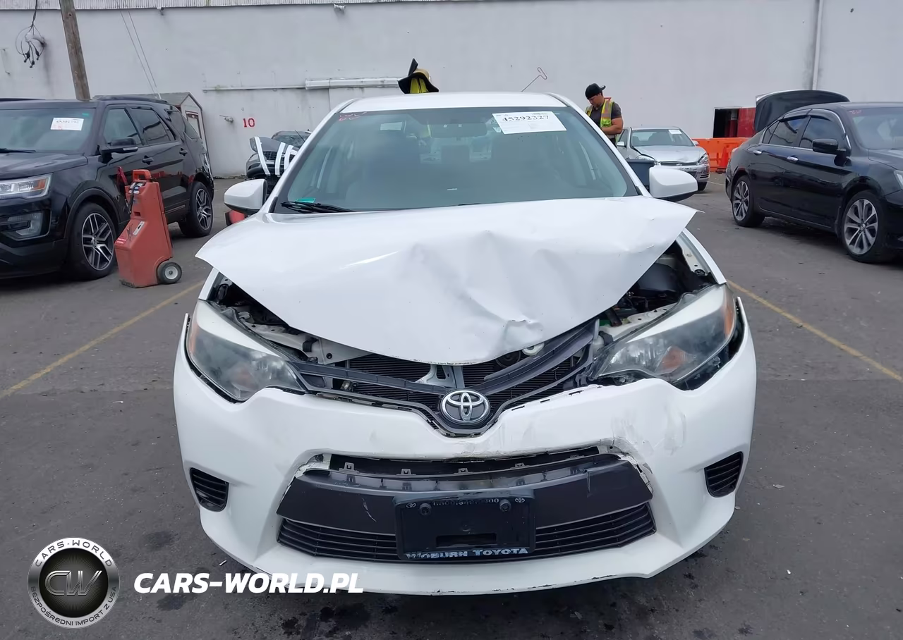 2015 Toyota Corolla Le VIN:2T1BURHE5FC409207 - 12