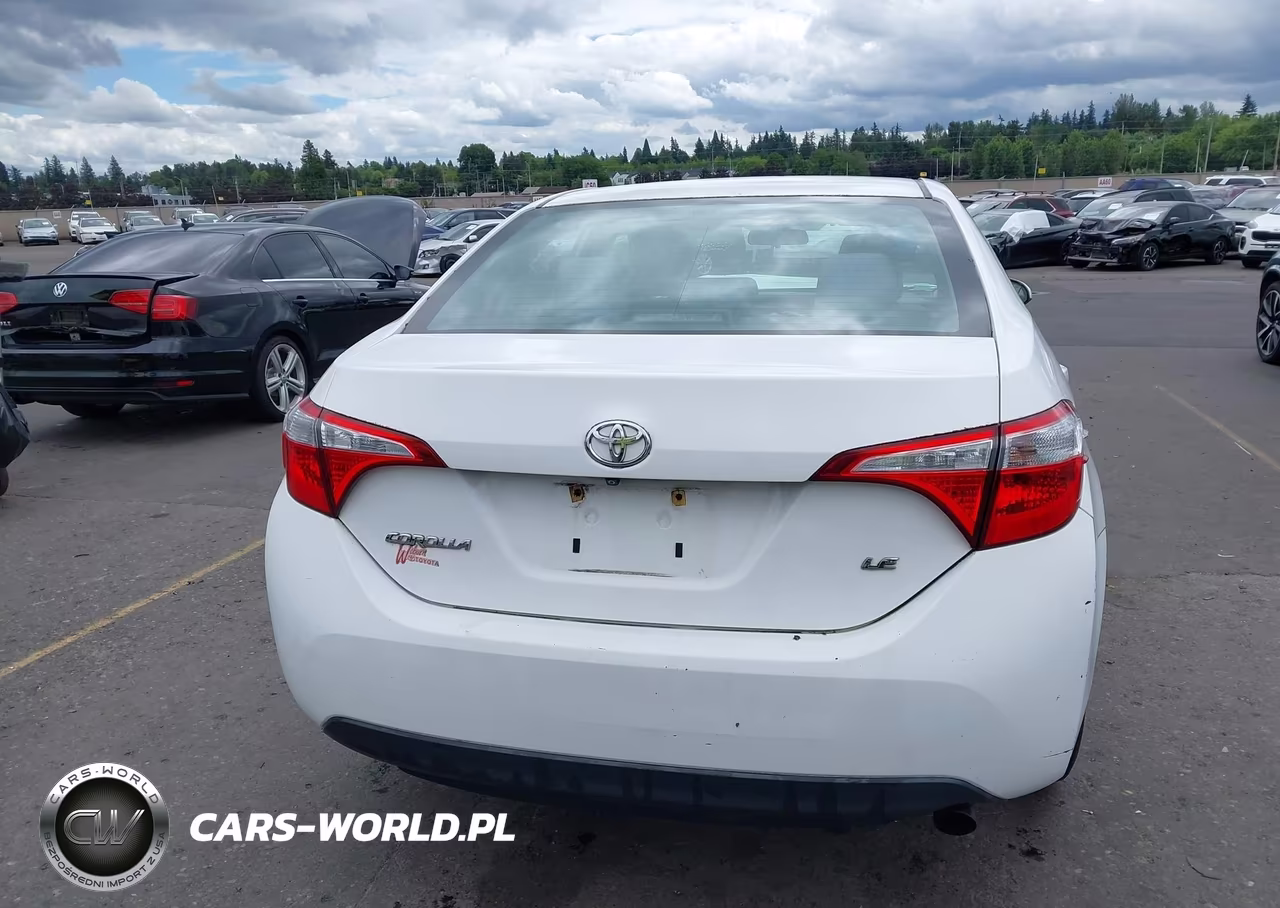 2015 Toyota Corolla Le VIN:2T1BURHE5FC409207 - 16