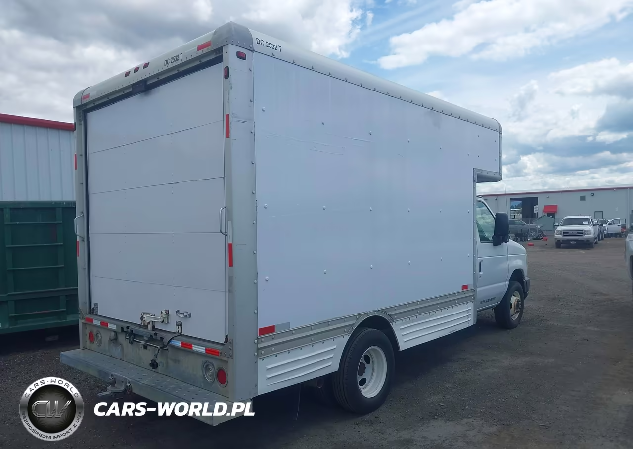 2008 Ford E-450 Cutaway VIN:1FDXE45S08DB20463 - 4