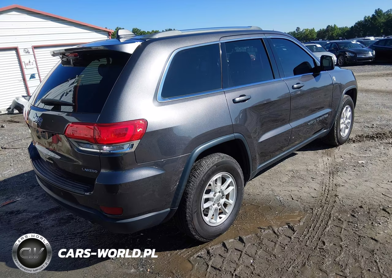 2019 Jeep Grand Cherokee Laredo E 4X4 VIN:1C4RJFAG3KC837037 - 4