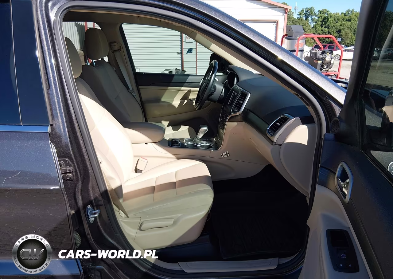 2019 Jeep Grand Cherokee Laredo E 4X4 VIN:1C4RJFAG3KC837037 - 5