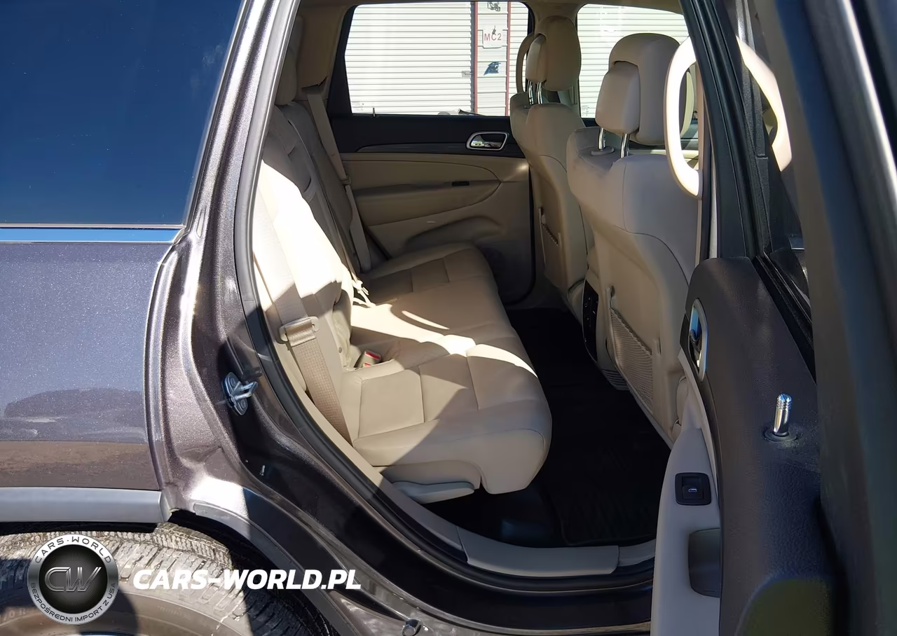 2019 Jeep Grand Cherokee Laredo E 4X4 VIN:1C4RJFAG3KC837037 - 8
