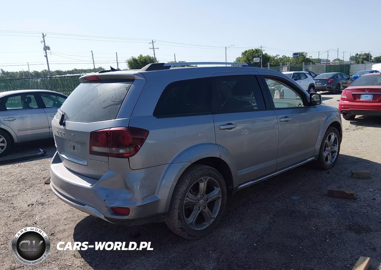 2016 Dodge Journey Crossroad Plus VIN:3C4PDCGB8GT141505 - 4