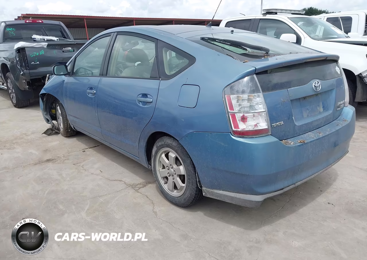 TOYOTA PRIUS VIN:JTDKB22U840023658 - 3