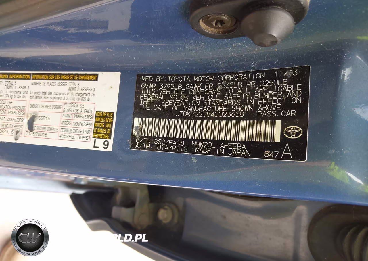 TOYOTA PRIUS VIN:JTDKB22U840023658 - 9