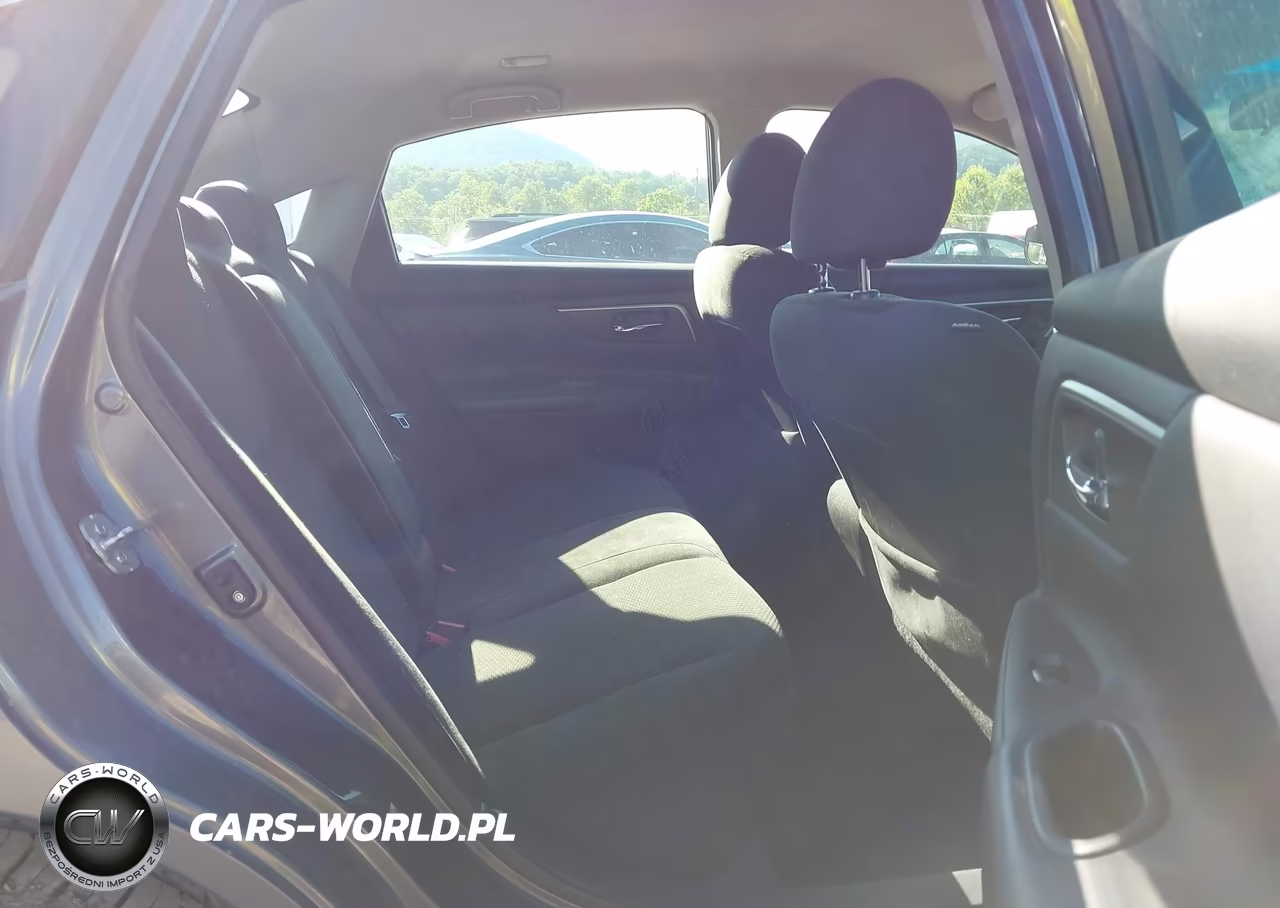 2015 Nissan Altima 2.5 S VIN:1N4AL3AP5FN923469 - 8