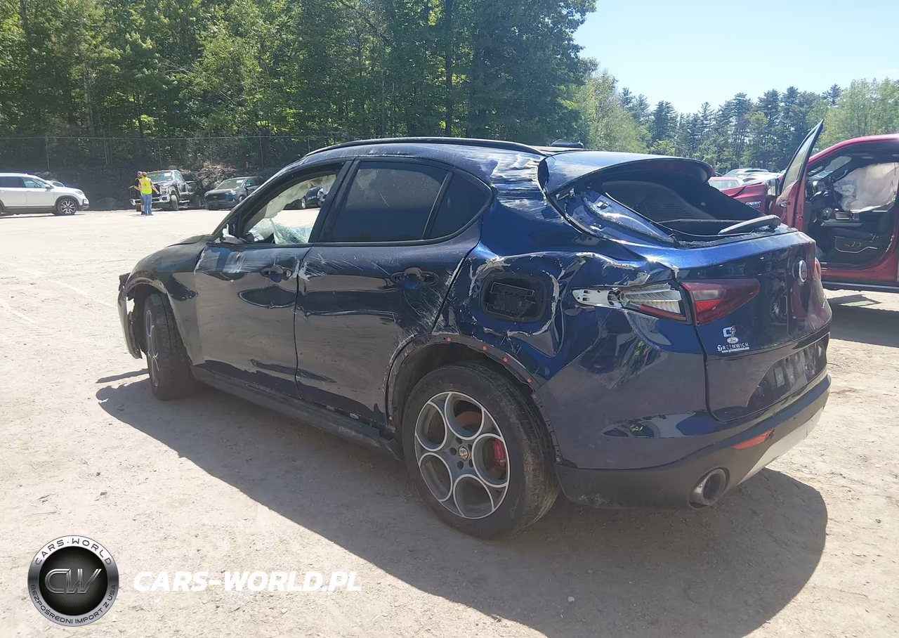 2018 Alfa Romeo Stelvio Sport Awd VIN:ZASFAKPN2J7B80991 - 3