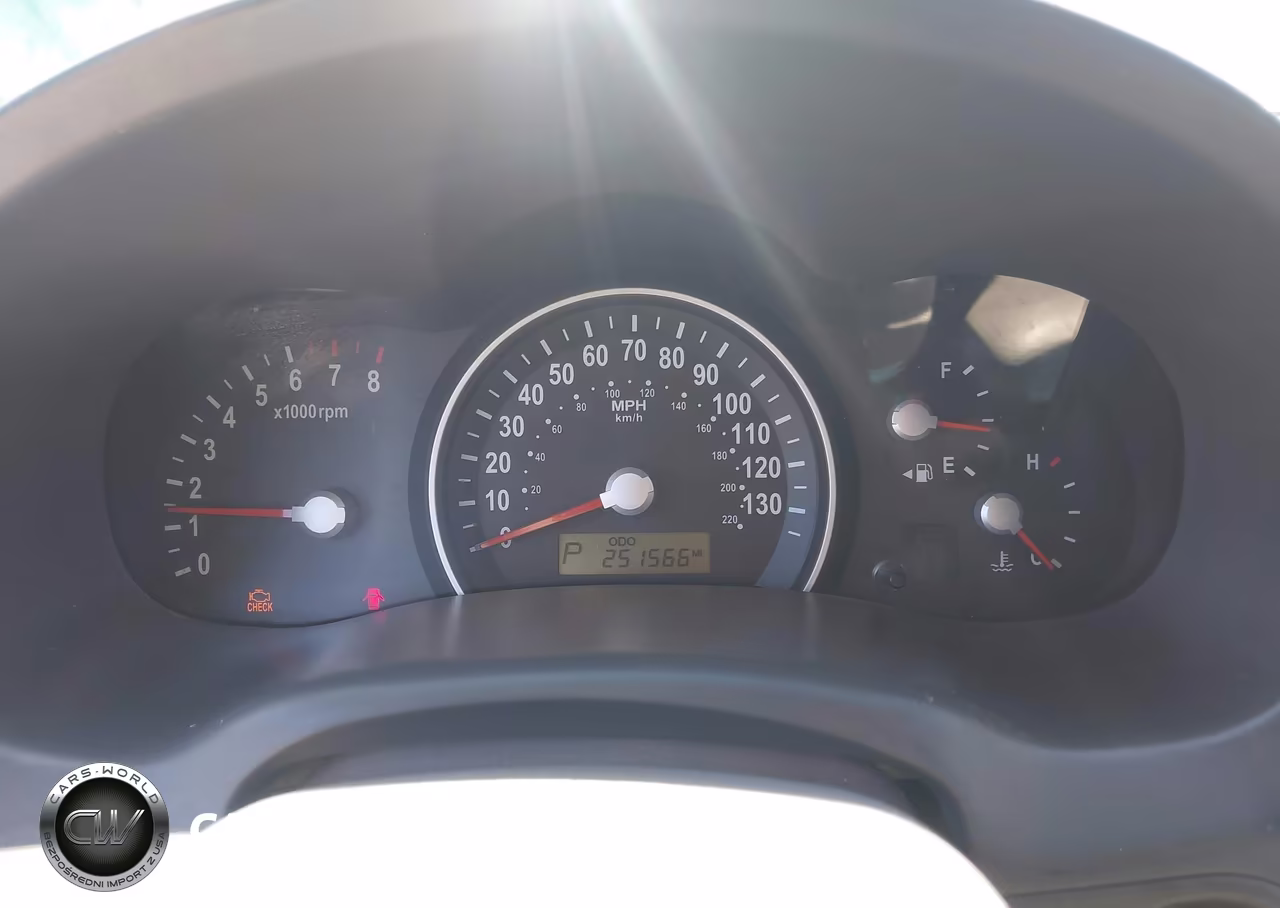 2008 Kia Sedona Lx VIN:KNDMB233X86250612 - 7