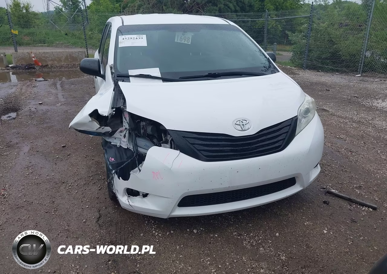 2017 Toyota Sienna VIN:5TDZZ3DCXHS828956 - 12