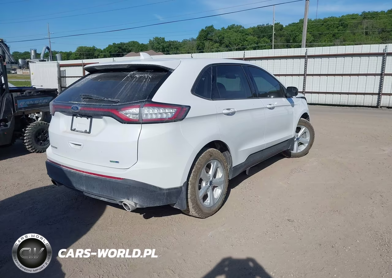 2017 Ford Edge Se VIN:2FMPK4G96HBB55310 - 4