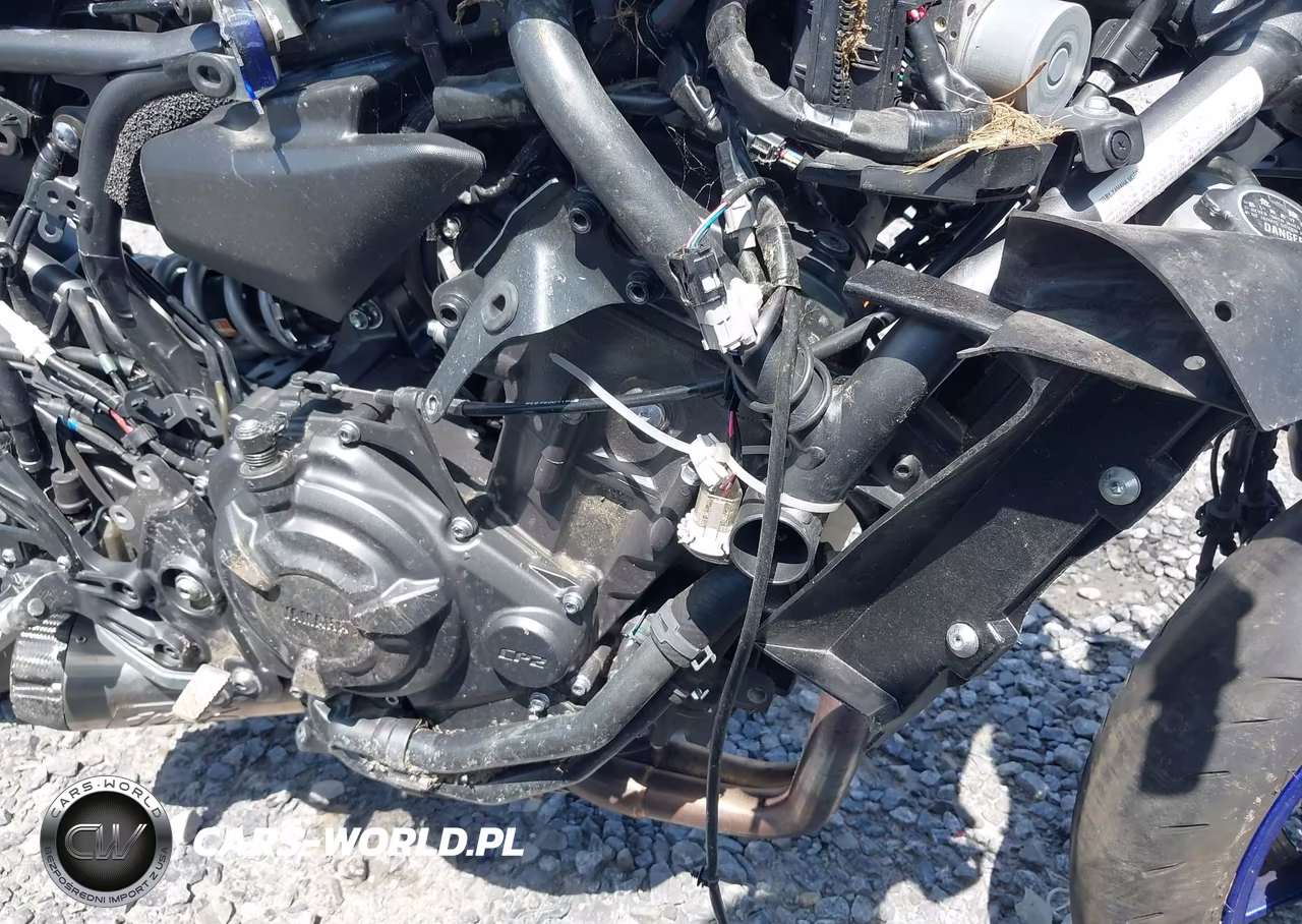2022 Yamaha Yzfr7 VIN:JYARM38E9NA001075 - 8