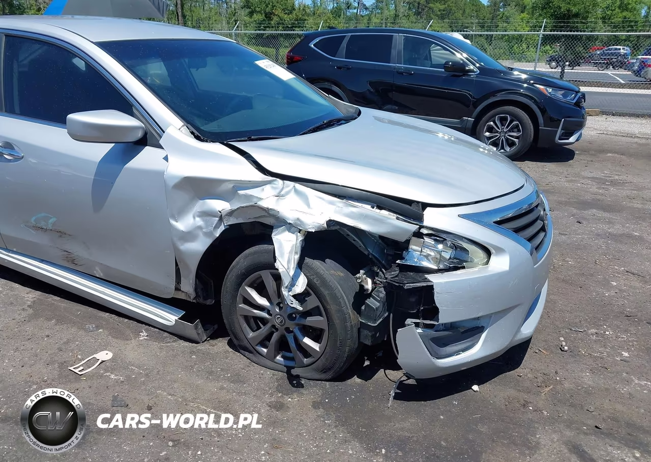 2015 Nissan Altima 2.5 S VIN:1N4AL3AP8FC574741 - 6
