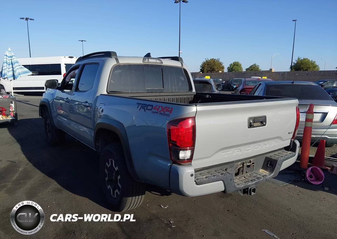 2018 Toyota Tacoma Trd Off Road VIN:3TMCZ5AN5JM152204 - 15