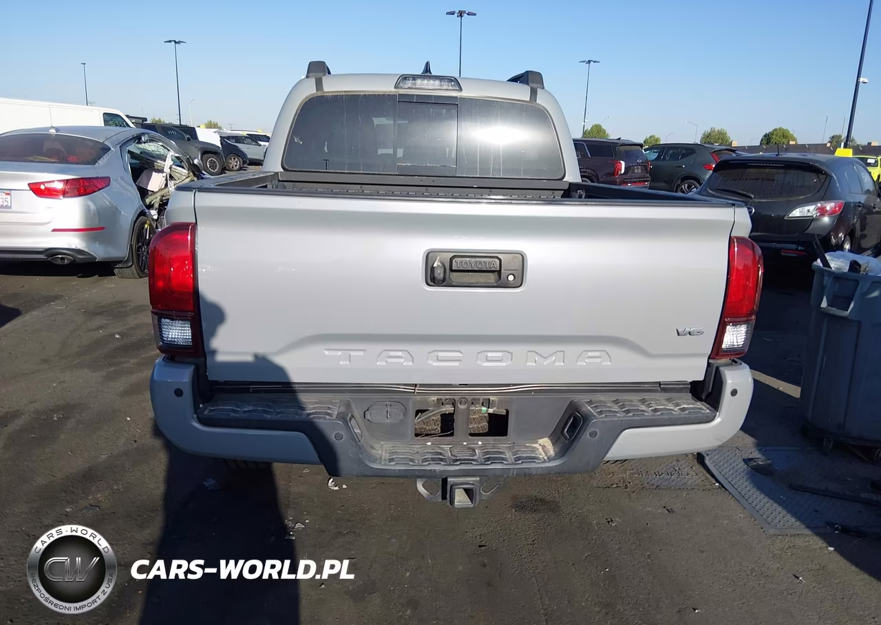2018 Toyota Tacoma Trd Off Road VIN:3TMCZ5AN5JM152204 - 17