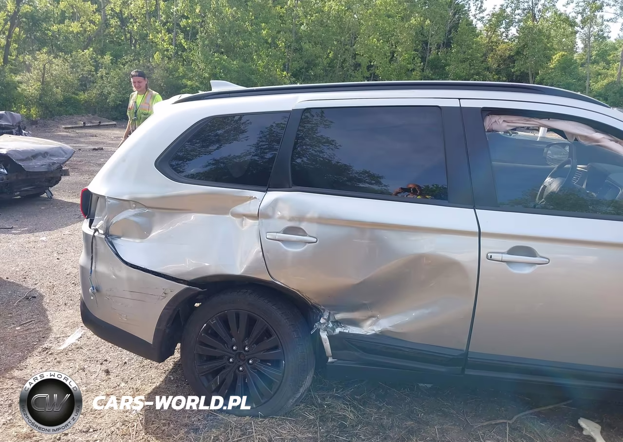 2020 Mitsubishi Outlander Le 2.4 S-Awc VIN:JA4AZ3A37LZ028232 - 6