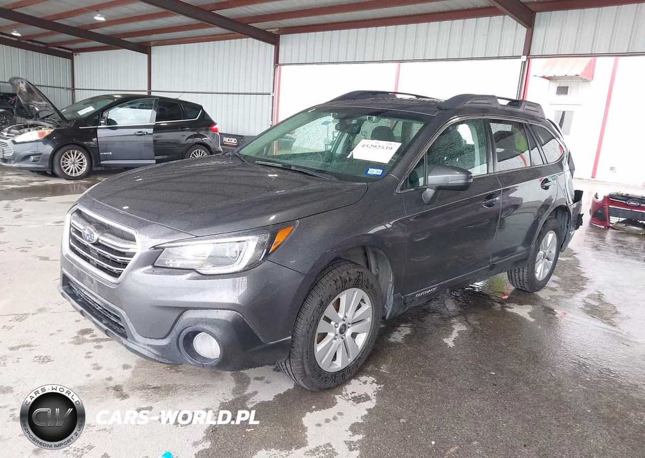 2019 Subaru Outback 2.5I Premium VIN:4S4BSAHC6K3270144 - 2