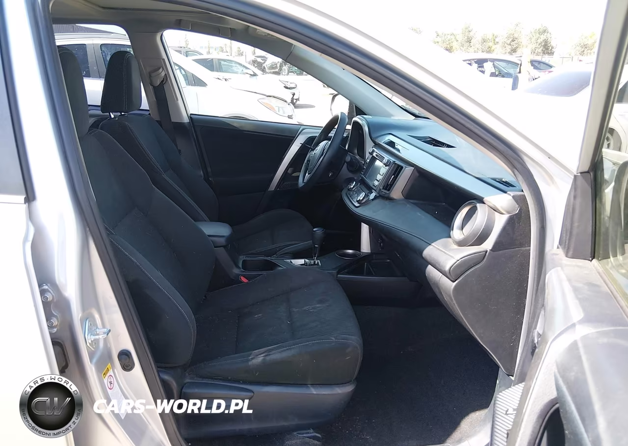 2015 Toyota Rav4 Xle VIN:JTMRFREV0FD132384 - 5