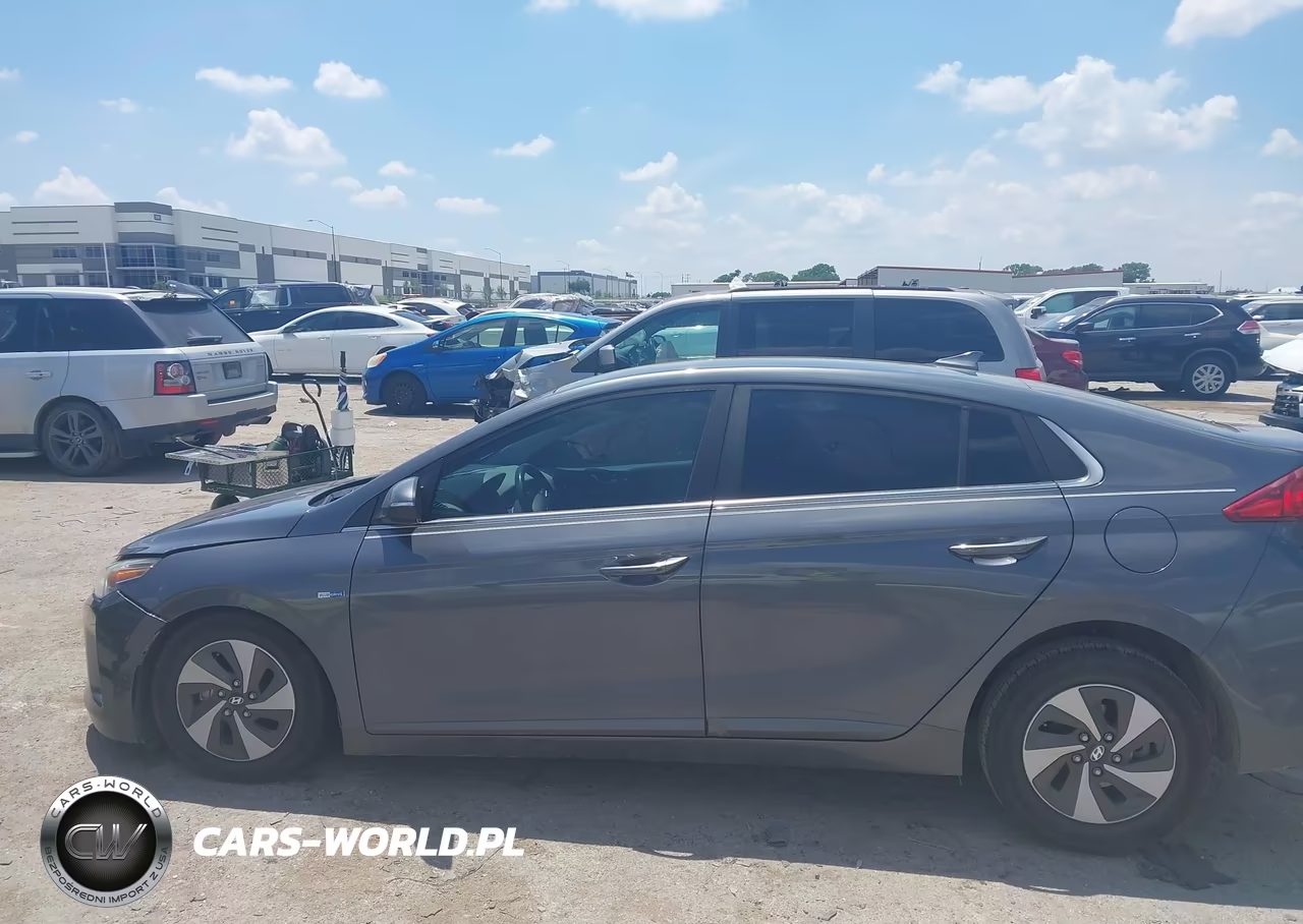 2017 Hyundai Ioniq Hybrid Sel VIN:KMHC75LC1HU037232 - 13