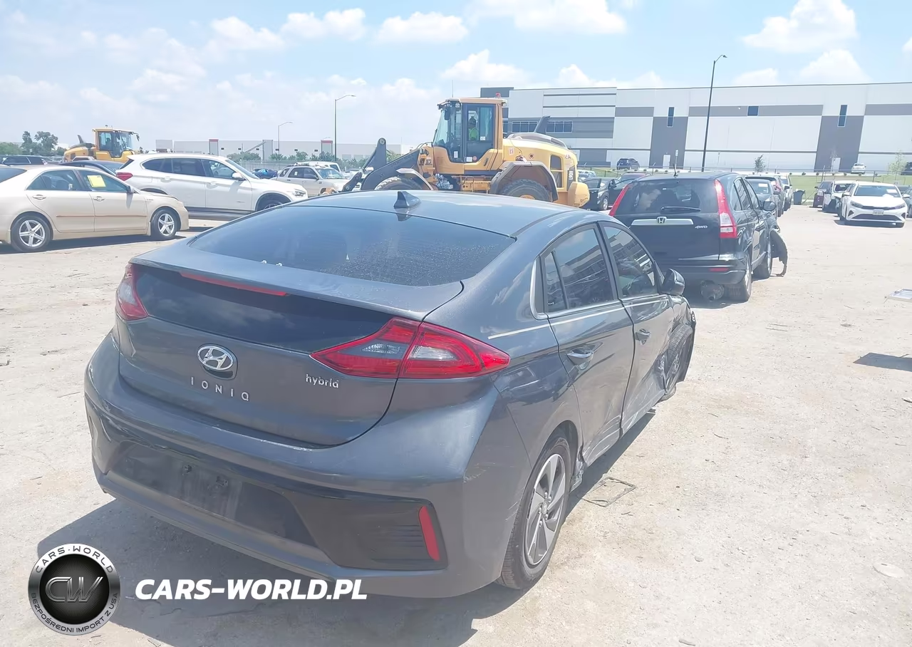 2017 Hyundai Ioniq Hybrid Sel VIN:KMHC75LC1HU037232 - 4