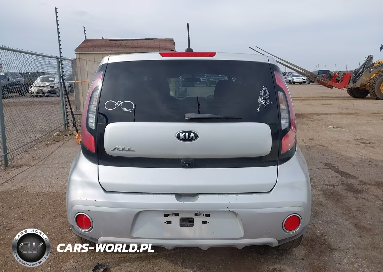 2019 Kia Soul + VIN:KNDJP3A57K7662437 - 16