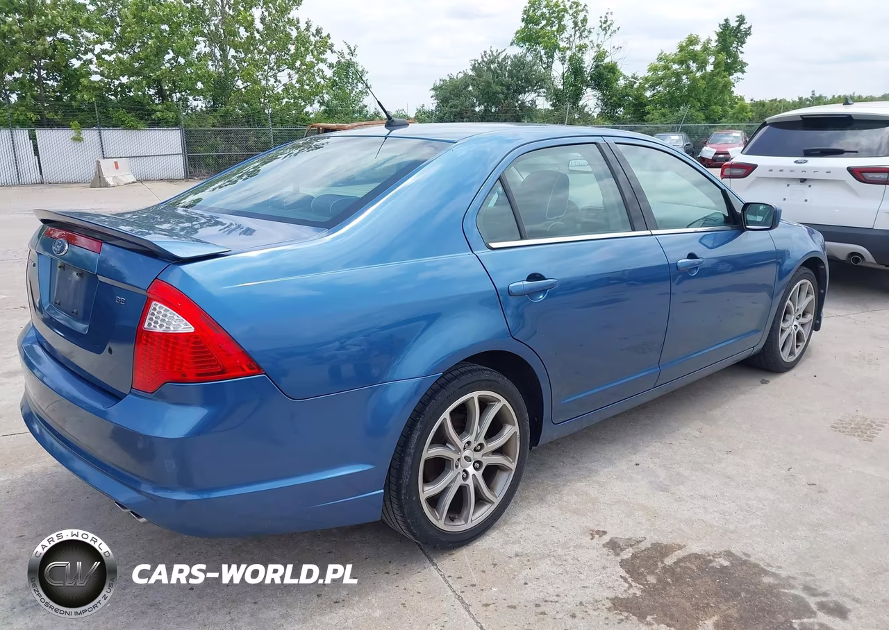 2010 Ford Fusion Se VIN:3FAHP0HA5AR365891 - 4