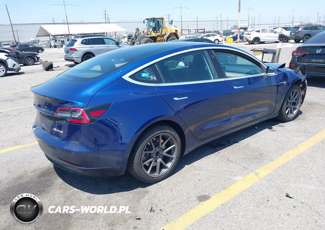 2018 Tesla Model 3 Long Range-Performance VIN:5YJ3E1EB8JF114880 - 4