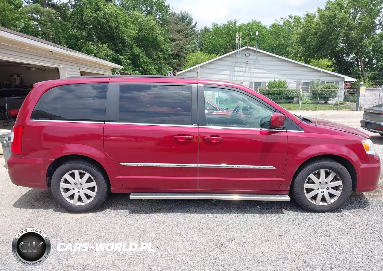 2013 Chrysler Town & Country Touring VIN:2C4RC1BG4DR734795 - 13