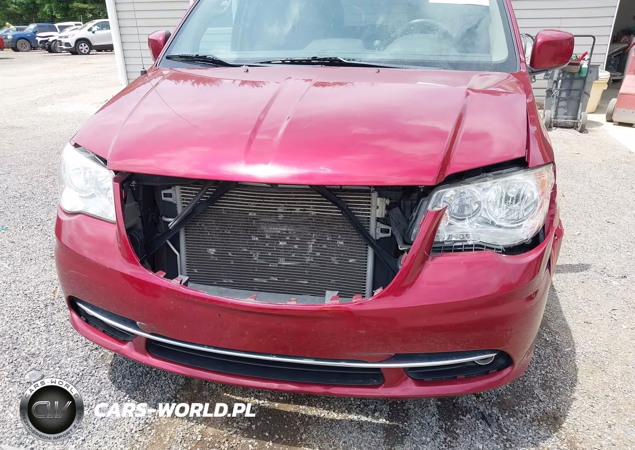 2013 Chrysler Town & Country Touring VIN:2C4RC1BG4DR734795 - 6