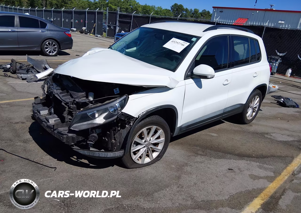 2017 Volkswagen Tiguan 2.0T-2.0T S VIN:WVGAV7AX2HK042501 - 2