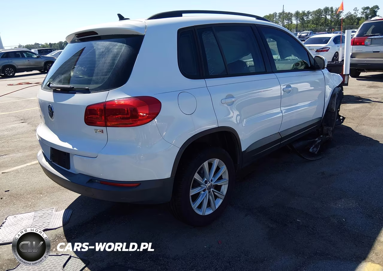 2017 Volkswagen Tiguan 2.0T-2.0T S VIN:WVGAV7AX2HK042501 - 4