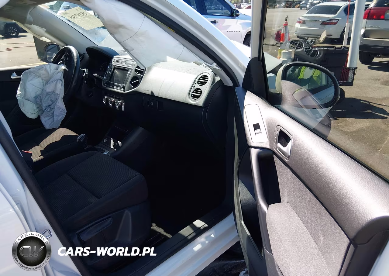 2017 Volkswagen Tiguan 2.0T-2.0T S VIN:WVGAV7AX2HK042501 - 5
