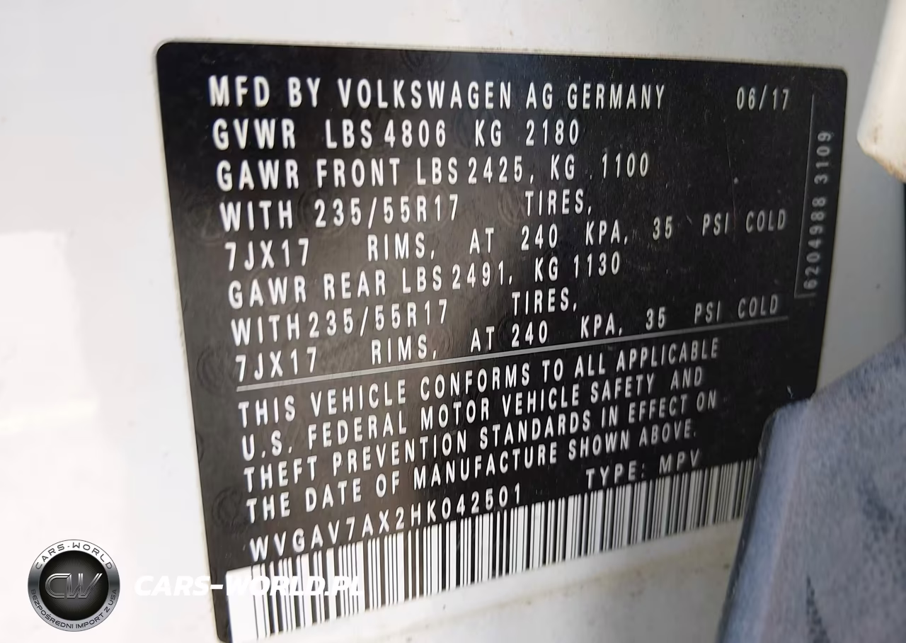 2017 Volkswagen Tiguan 2.0T-2.0T S VIN:WVGAV7AX2HK042501 - 9