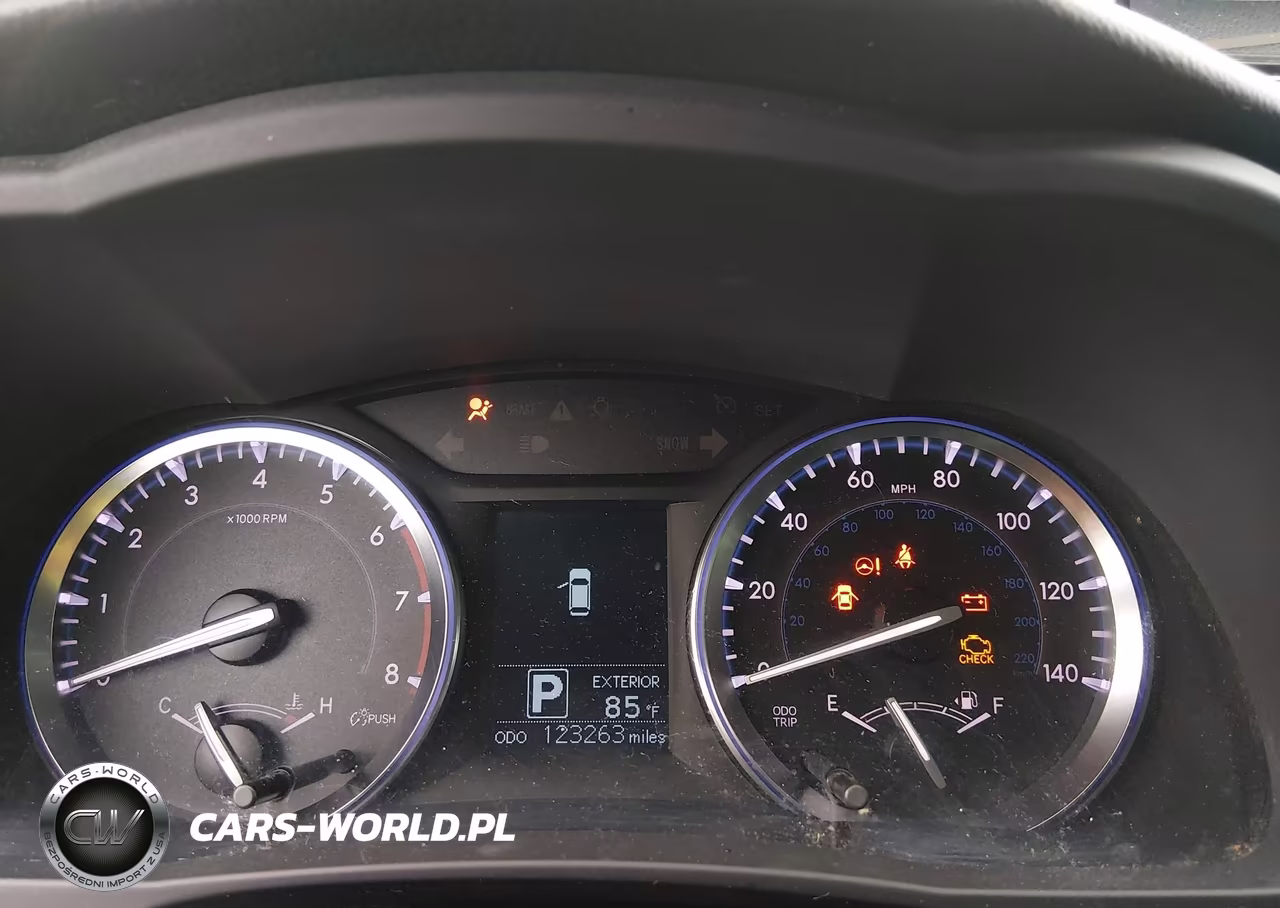 2015 Toyota Highlander Le VIN:5TDZARFH1FS011925 - 7