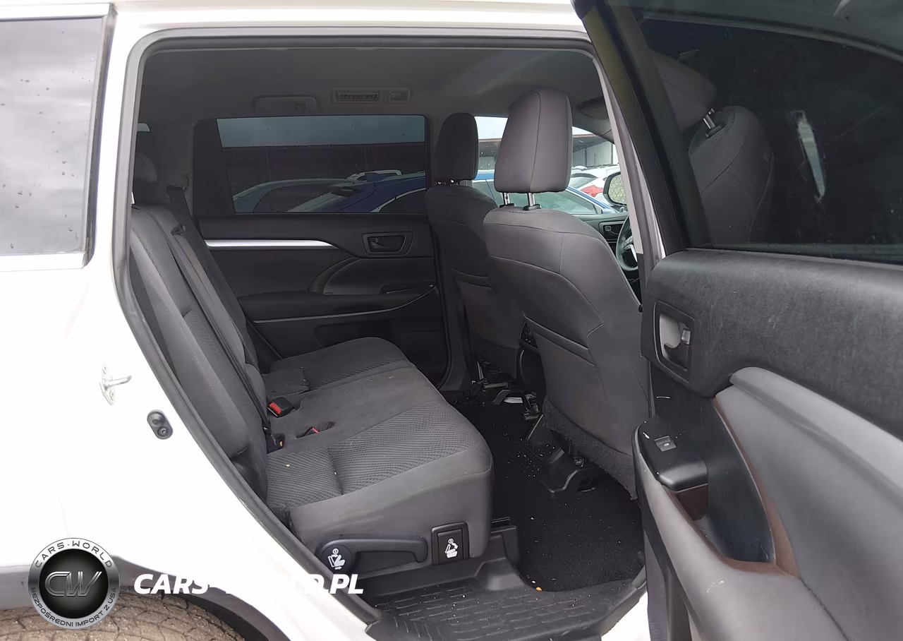 2015 Toyota Highlander Le VIN:5TDZARFH1FS011925 - 8
