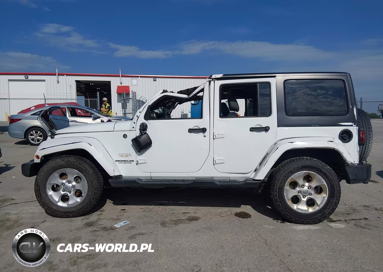 2015 Jeep Wrangler Unlimited Sahara VIN:1C4BJWEG5FL624446 - 14