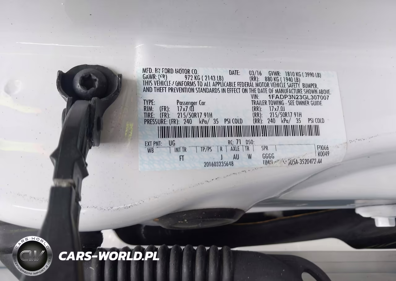 2016 Ford Focus Titanium VIN:1FADP3N23GL307007 - 9