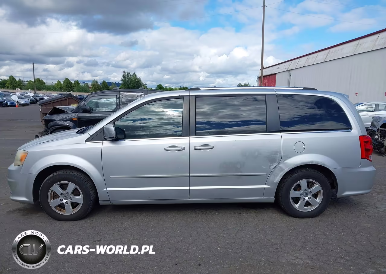 2011 Dodge Grand Caravan Crew VIN:2D4RN5DGXBR649717 - 14